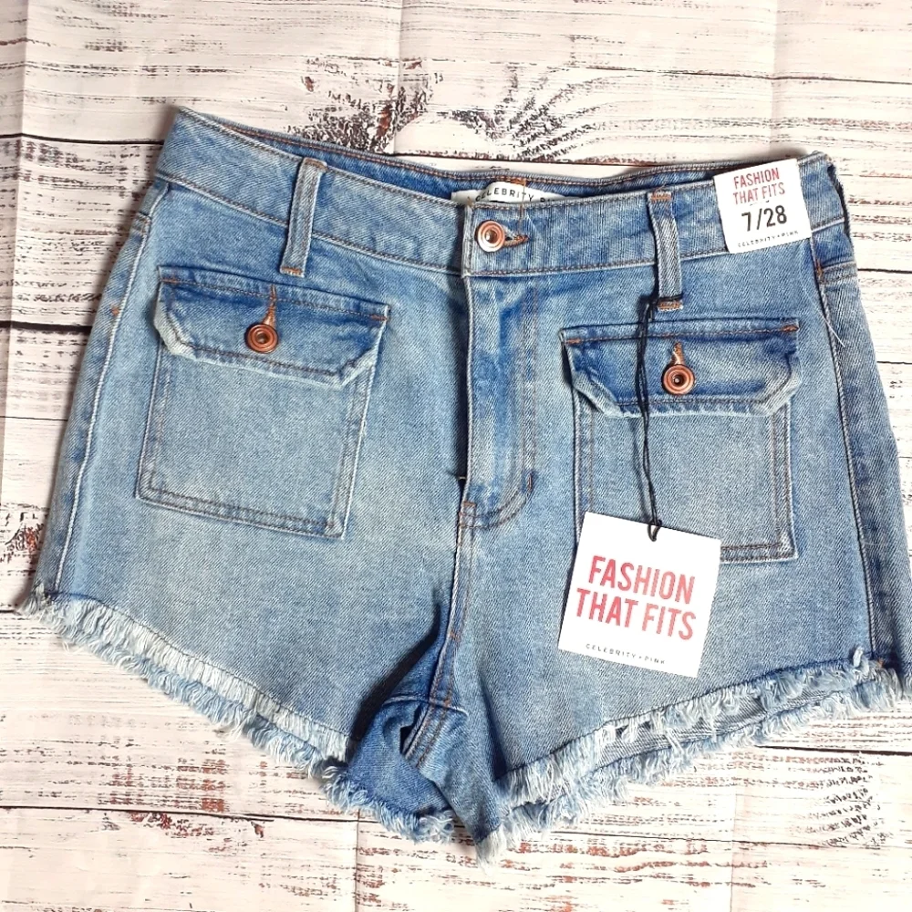 NWT Celebrity Pink Size 7 Denim Shorts